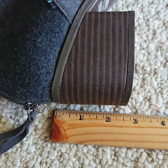 Toms Gray Suede Wool Blend Stacked Heel Ankle Bootie size 8 - Picture 12 of 15